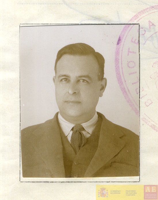 Isidro Albert